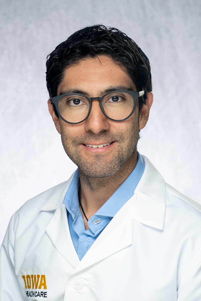 Dr. Gabriel Castano
